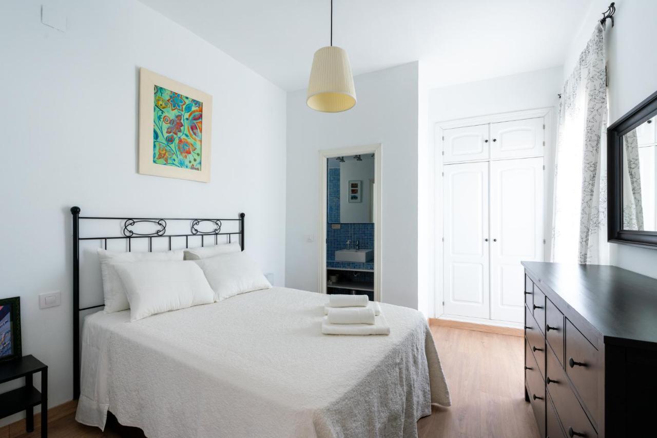 Am Alameda Santa Rufina Apartman Sevilla Kültér fotó